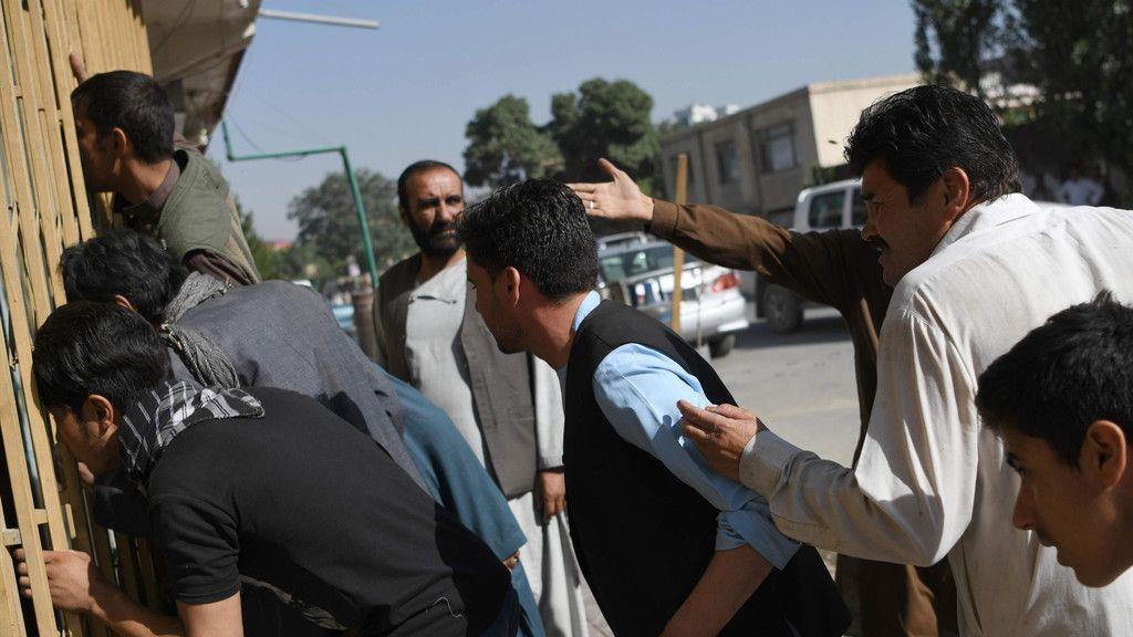 Bombenanschlag in Kabul fordert dutzende Tote