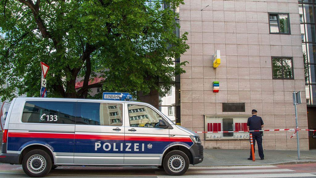 Banküberfall in Salzburg. Bilder vom Tatort