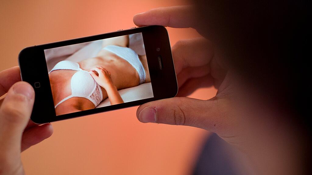 Ein Salzburger wurde von einer unbekannten Frau mit einem Sex-Video erpresst. (Symbolbild)
