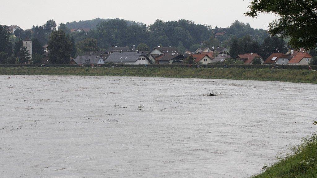 Hohe Pegel im Flachgau
