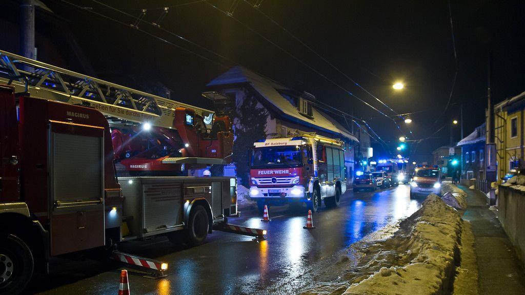 Brand in der Linzer Bundesstraße fordert Verletzten