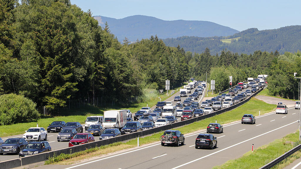 stau a1 a10 reiseverkehr