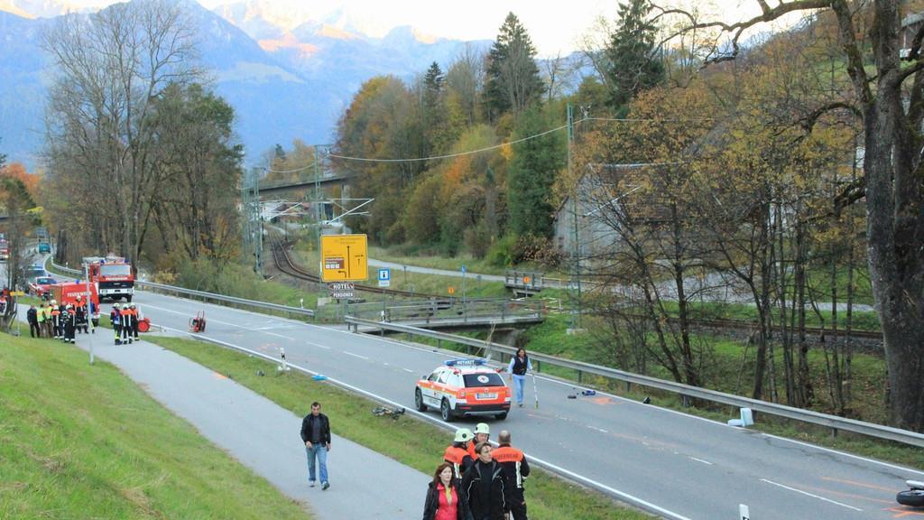 Bilder vom Unfallort auf der B20