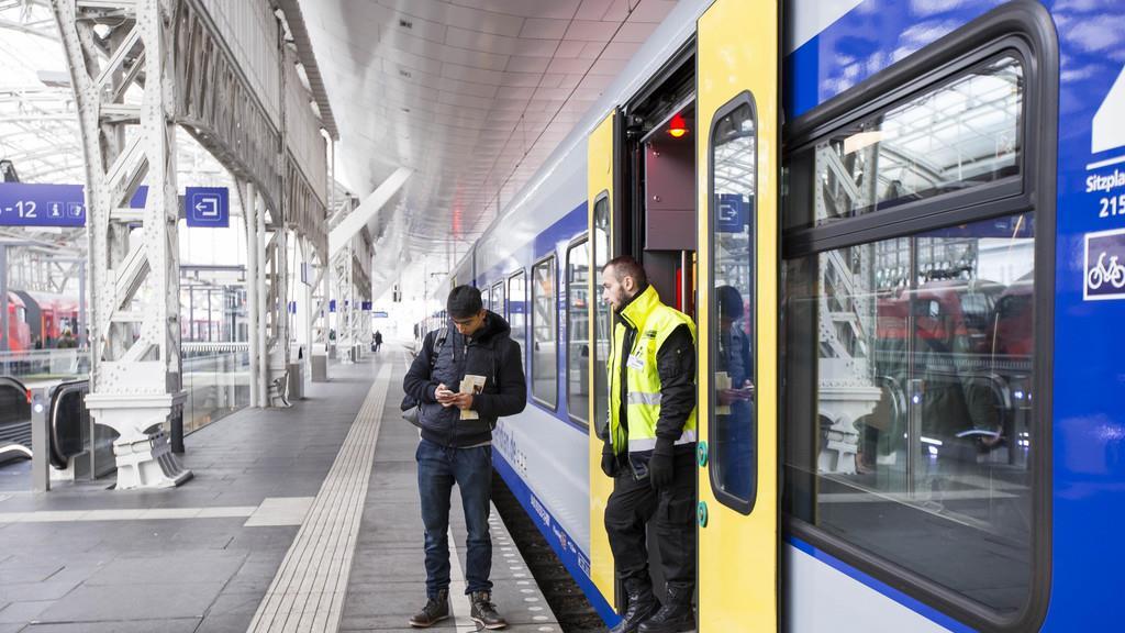 Grenzkontrollen am Bahnhof