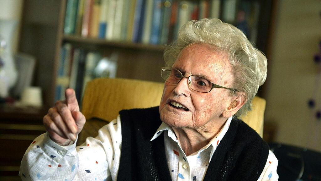 Frau Simacek erlebte den Krieg in Wien hautnah mit.