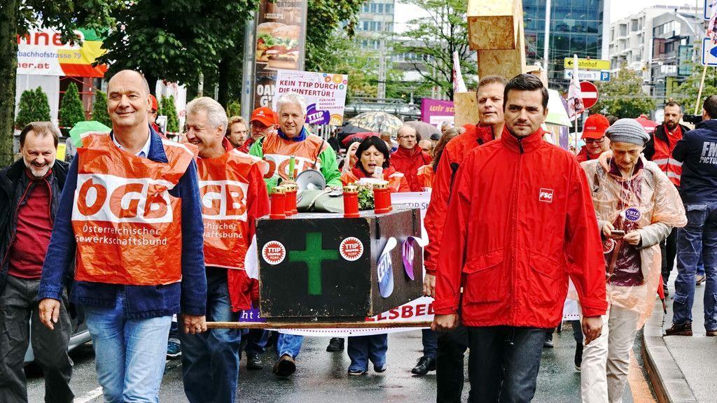 Demo gegen TTIP und CETA in Salzburg I
