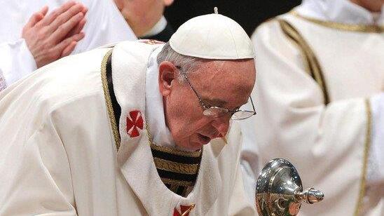 Papst begann Osterfeiern mit Chrisam-Messe