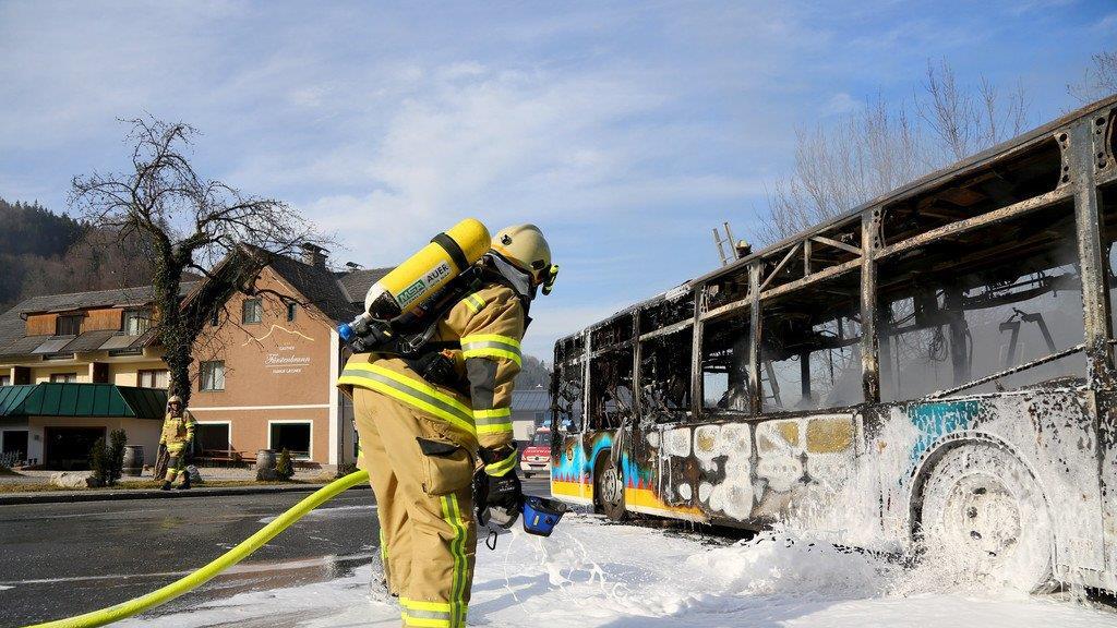 Bus ausgebrannt II