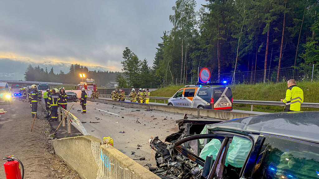 Geisterfahrerunfall fordert zwei Schwerverletzte auf A1 zwischen Thalgau und Mondsee