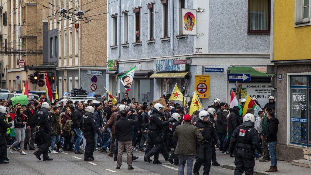Demo der Kurden in Salzburg