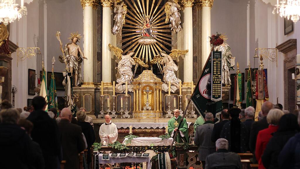 Jägerwallfahrt und Fahnenweihe des Salzburger Jagdschutzverbandes