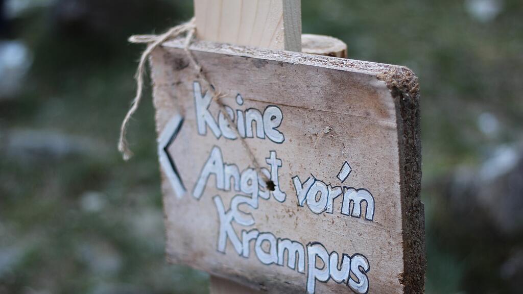 Winterzauber Burg Finstergr\u00fcn