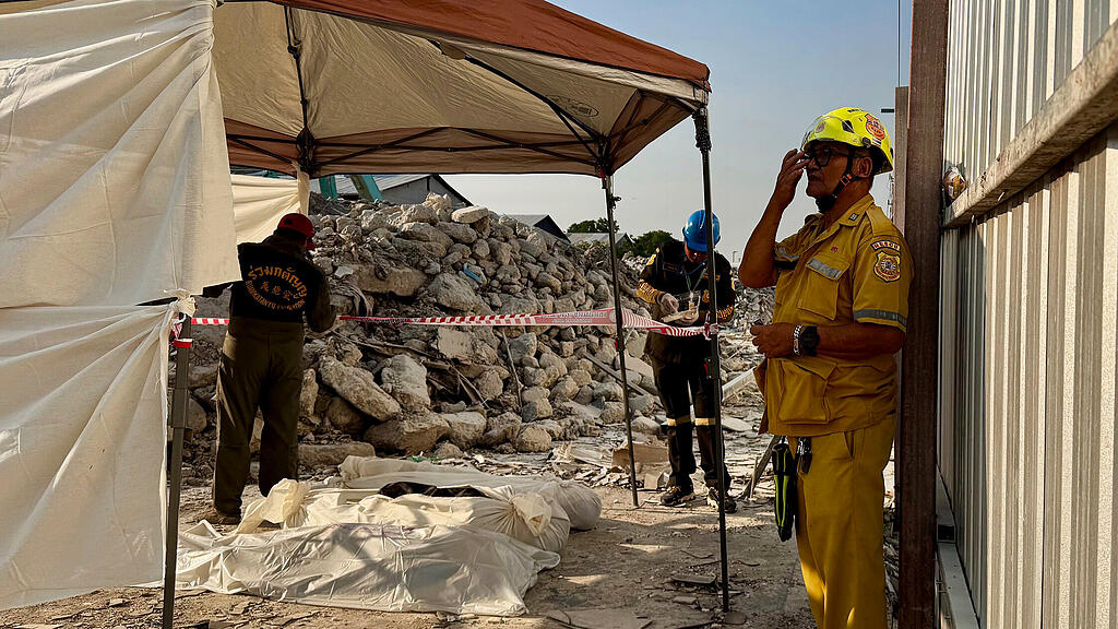 Thailand Earthquake =(7).jpg