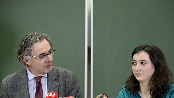 Martin Netzer mit Bundesschulsprecherin Angi Groß