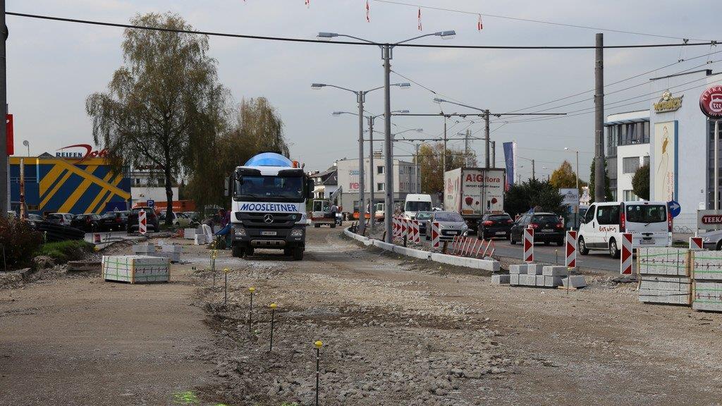 Münchner Bundesstraße: Baustelle fast fertig
