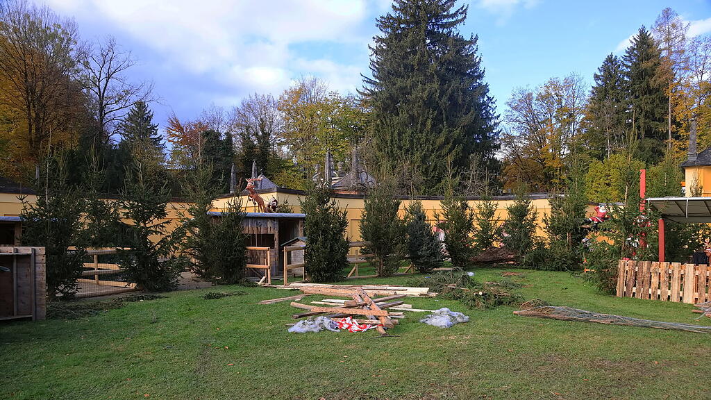 Aufbau Adventzauber Hellbrunn