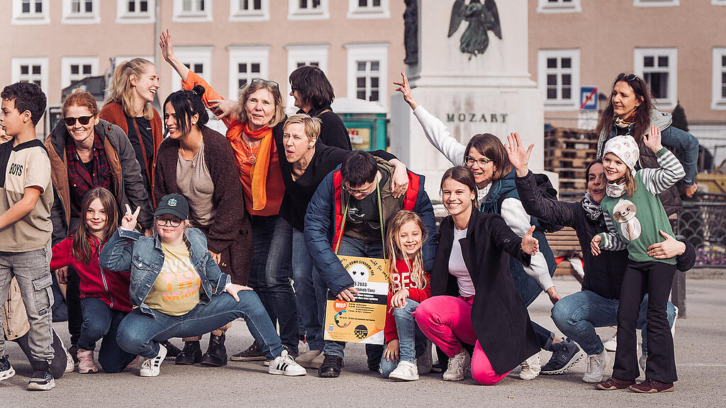 Flashmob-Tanzen am Welt-Down-Syndrom-Tag