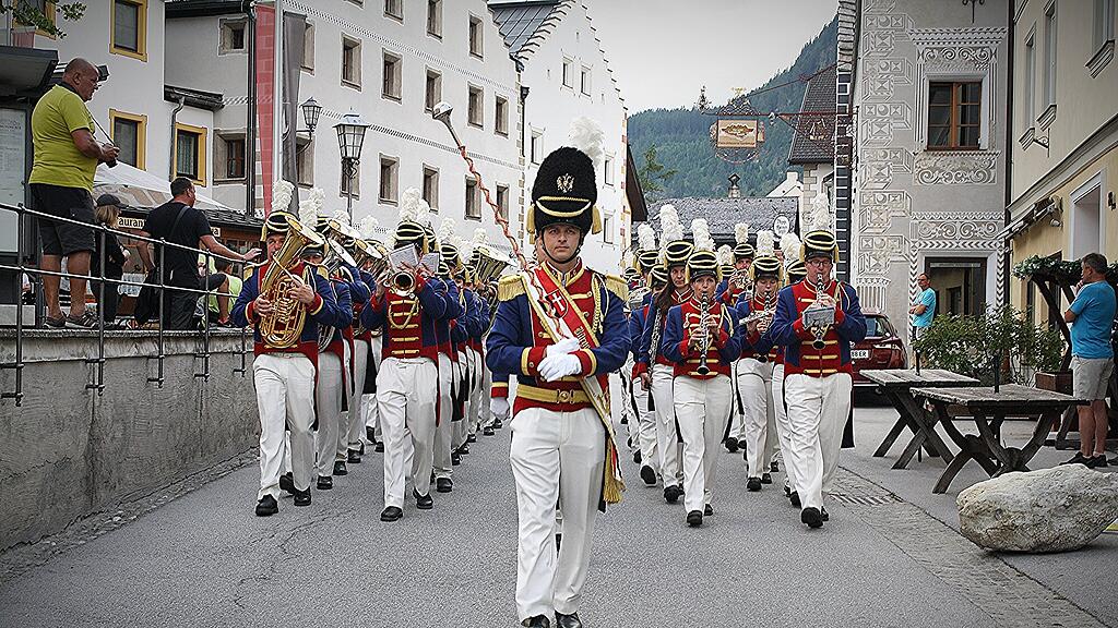 Fest der B\u00fcrgermusik Mauterndorf \/Zapfenstreich und D\u00e4mmerschoppen