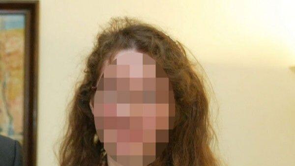 Monika R. soll nun ihre Informaitonen zur Verfügung stellen.
