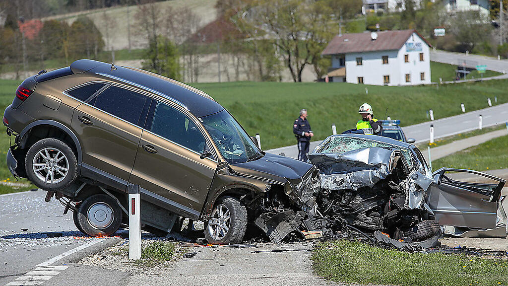 Bei der Frontalkollision starben am Dienstag bereits zwei Menschen