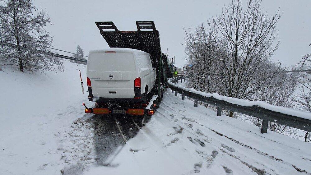 Lkw_Bergung_Straßwalchen