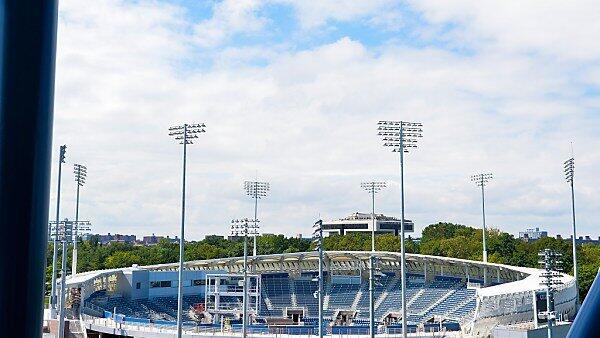 Im neuen Stadion der US Open wird erstmals gespielt
