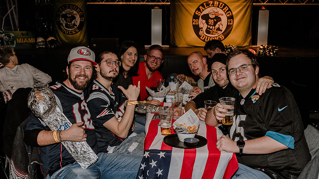Ducks Superbowl Party