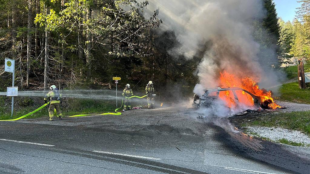 FAhrzeugbrand Dienten