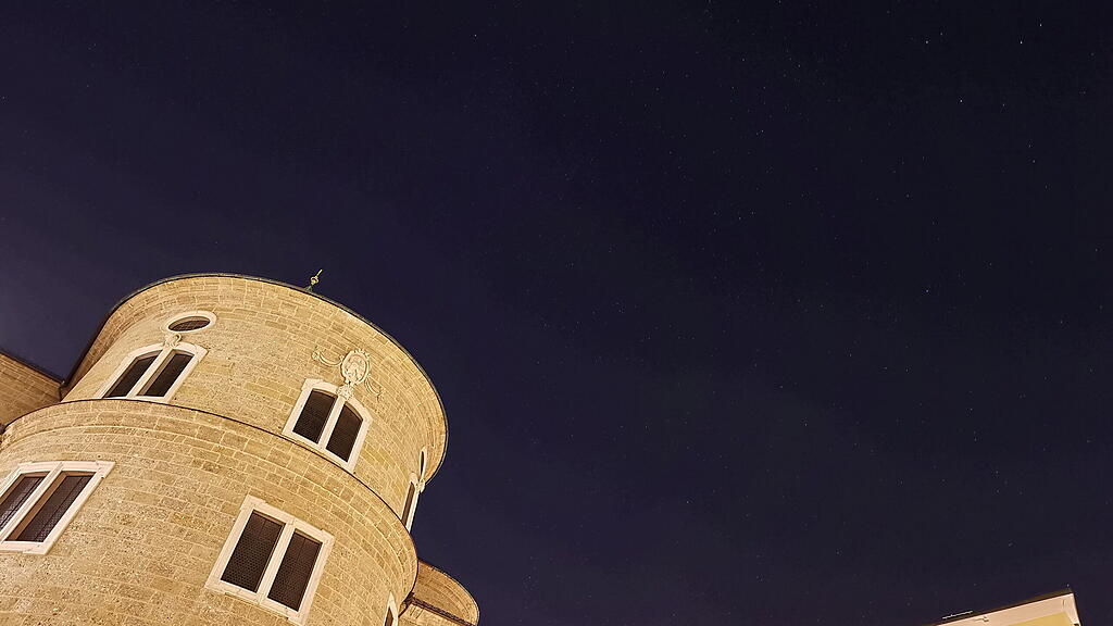 Earth Hour 2021