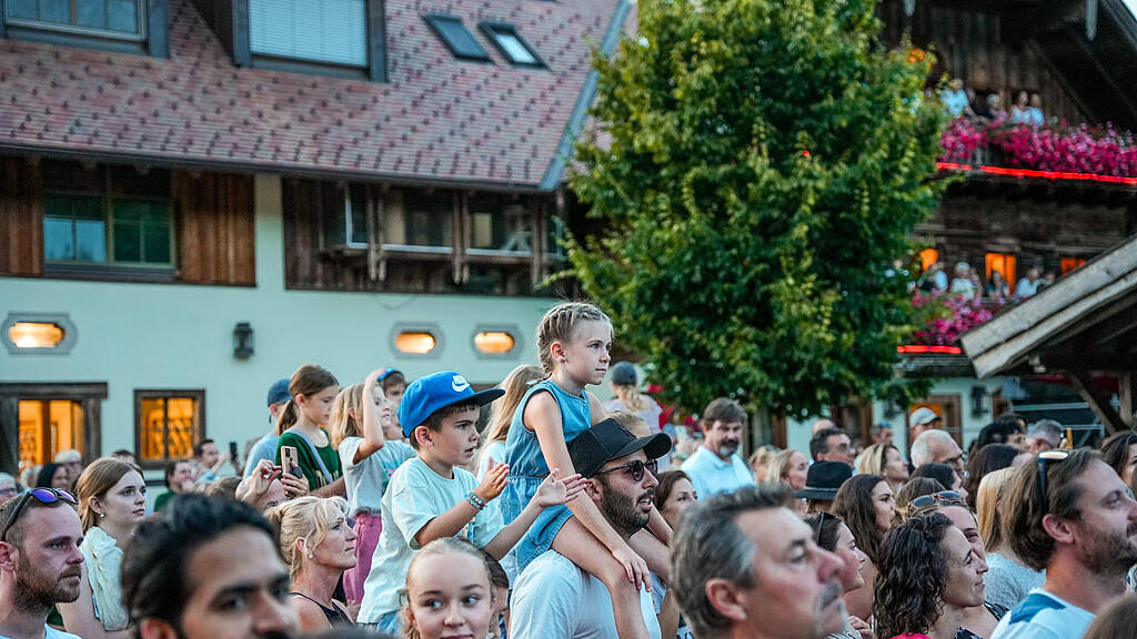 Alvaro Soler Konzert im Gut Aiderbichl
