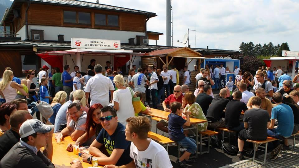 Grödig feiert Stadioneröffnung