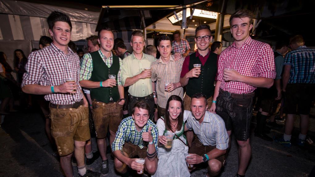 10. Sagler Bierzelt II