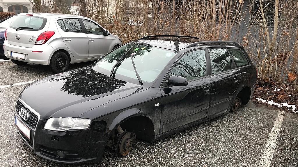 auto_polizei_reifen.jpeg