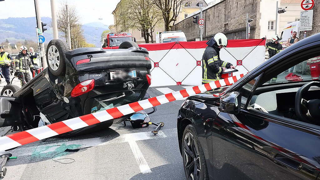 Auto-Überschlag Rudolfskai