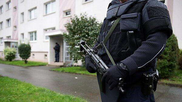 Fahndung nach 22-jährigem Syrer läuft