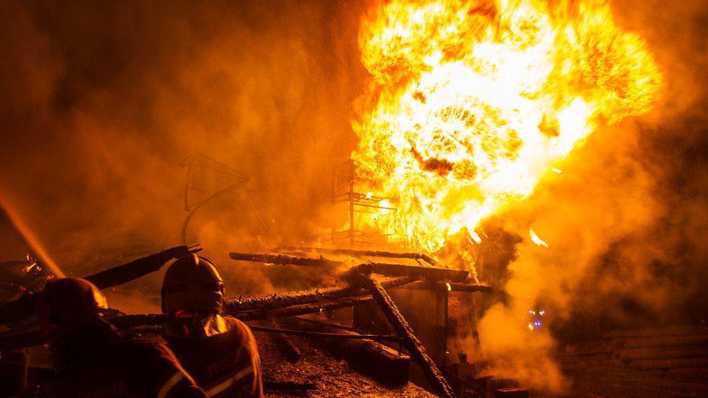 Großbrand bei Bauernhof in Seekirchen
