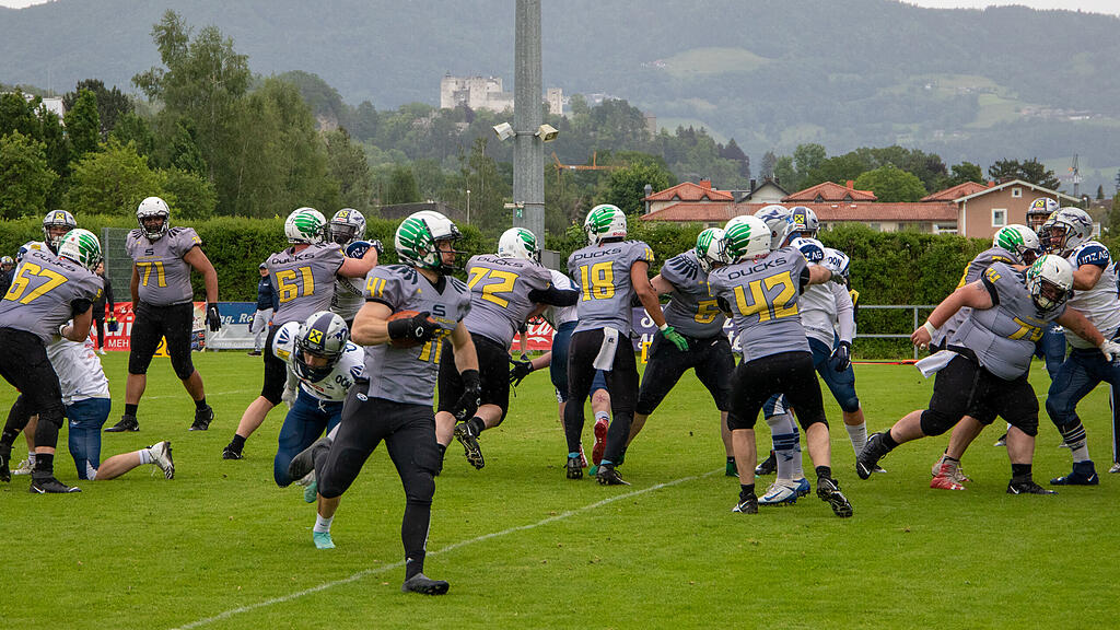 Salzburg Ducks, Atrium Steelsharks Traun, Football
