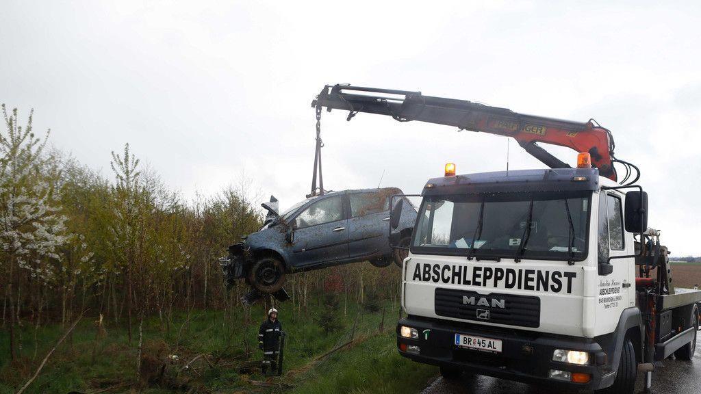 Unfall bei Neukirchen fordert Verletzte