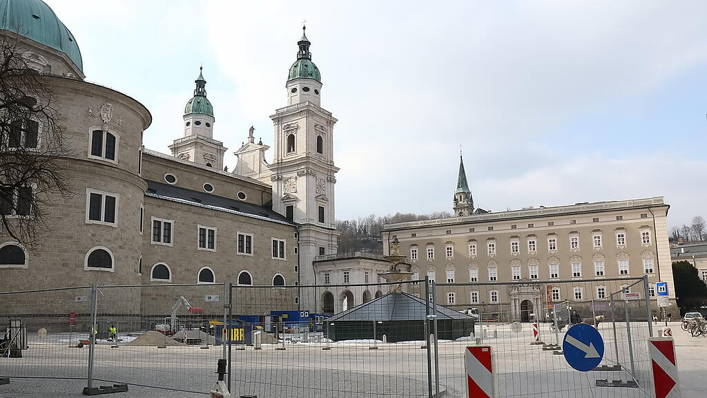 Ungewohntes Bild am Residenzplatz.
