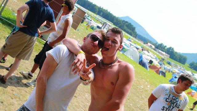 Electric Love: Campingplatz-Impressionen