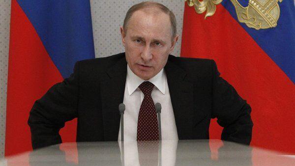 Präsident Wladimir Putin mahnte stärkere Überwachung des Internets an.