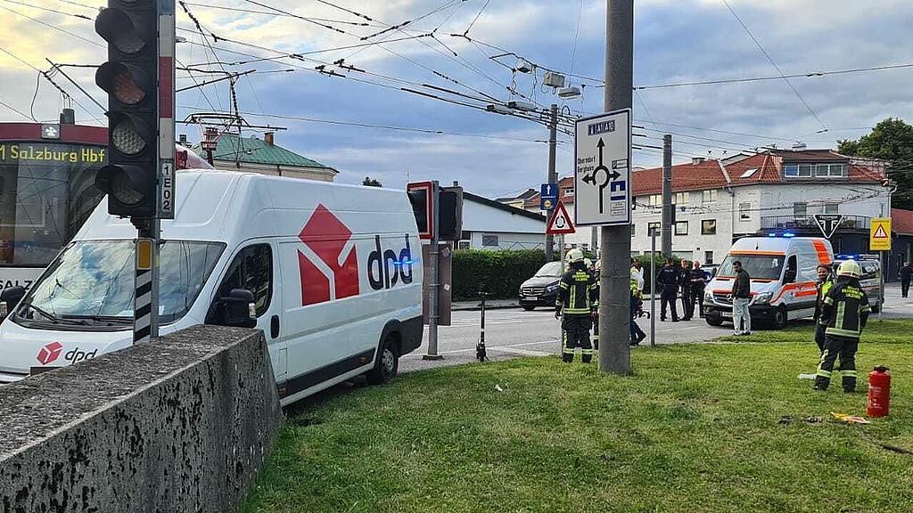 Crash Pkw kontra Lokalbahn Itzling