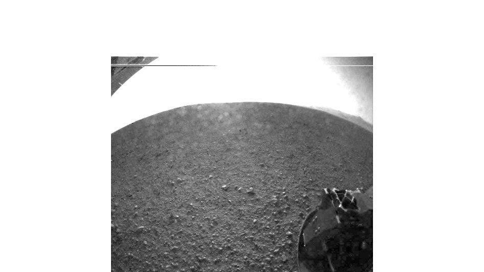 Marsrover "Curiosity" sendet farbiges Panorama-Foto