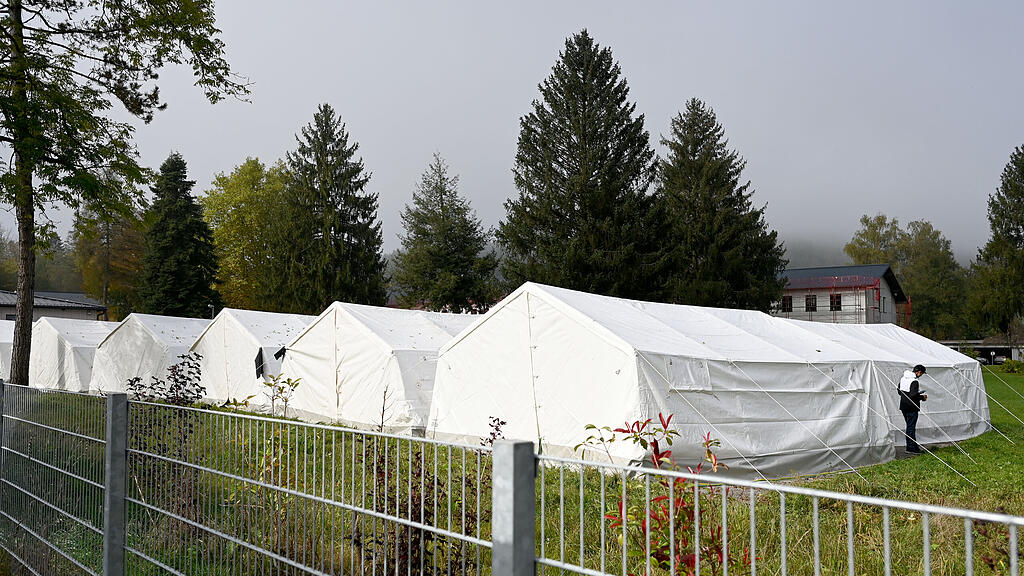 Asyl-Zelte St. Georgen im Attergau