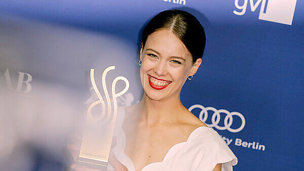 Paula Beer erhielt den Preis als beste Schauspielerin