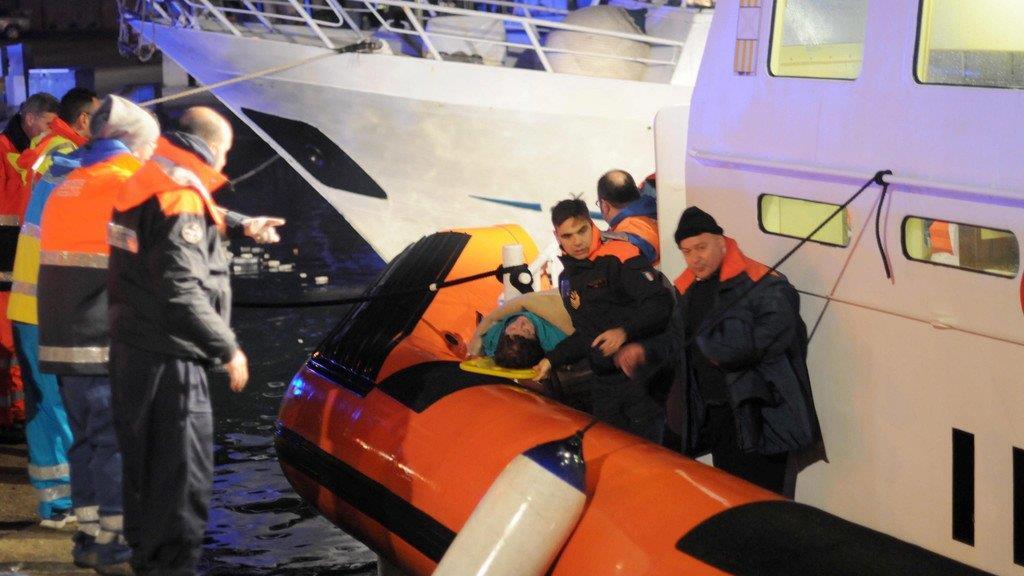 Griechische Fähre in Brand: Bilder der Bergungsaktion