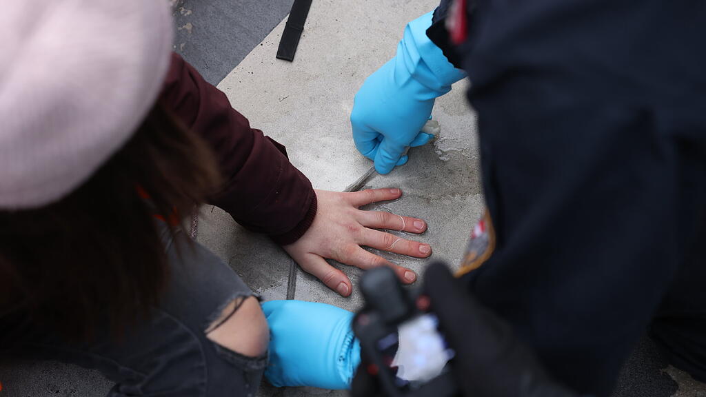 Klima-Protest rund um Wiener Naschmarkt