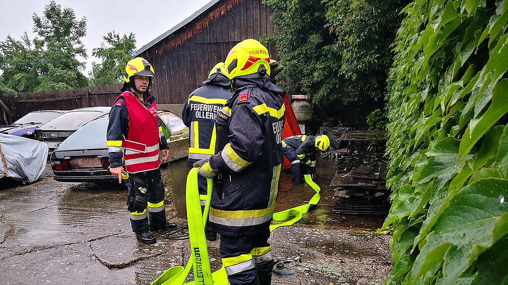 Unwetter in Nieder\u00f6sterreich