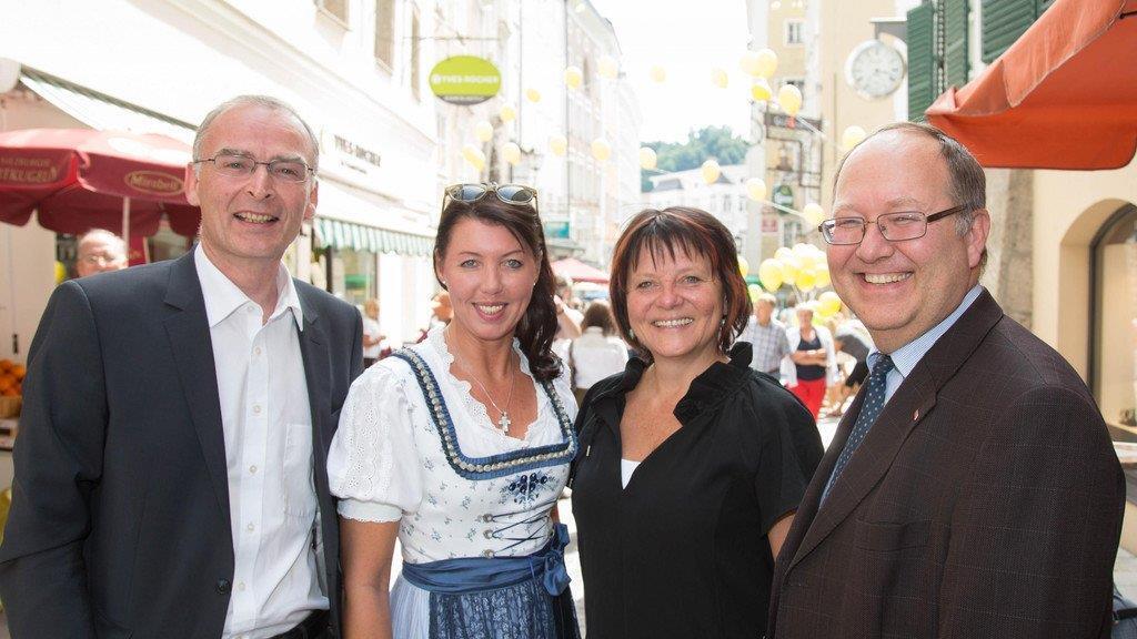 Linzergassenfest 2015 bei Sonnenschein eröffnet