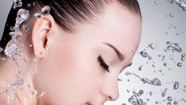 Hyaluron gilt seit Jahren das Anti-Aging-Mittel schlechthin. Aber was steckt dahinter?